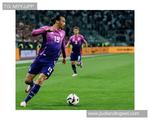 足球女星风采尽显 盘点全球最具影响力的女性足球运动员高清照片集